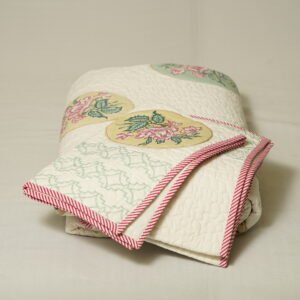 Quilted jaipur bedcover round rose flower design