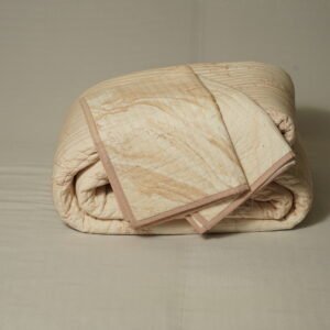 Marble bed cover in baby pink